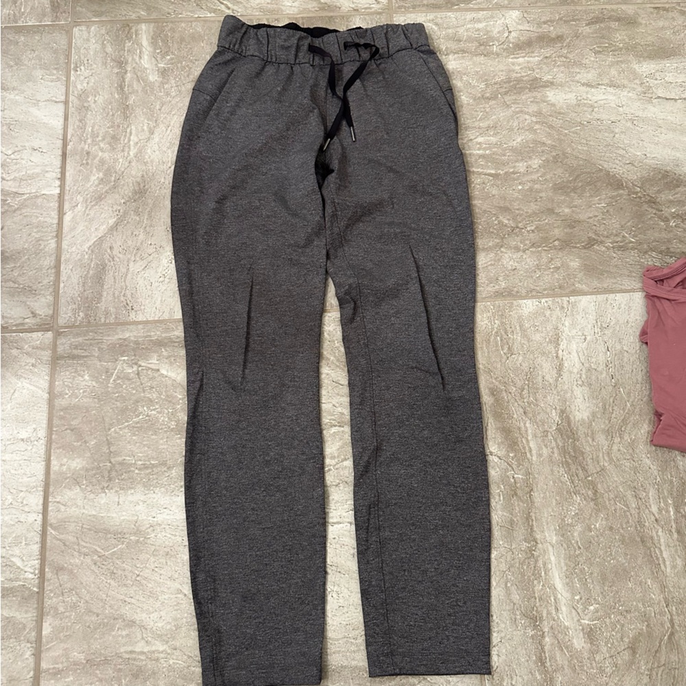Lululemon pants sz 2